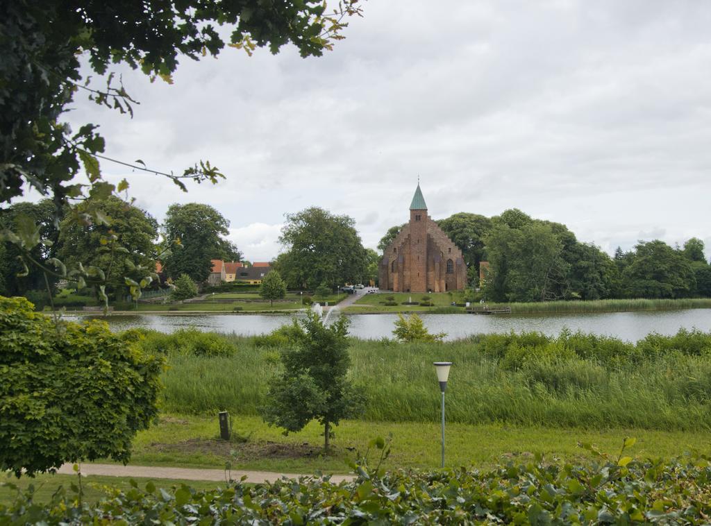 Hotel Pilgrimshuset Maribo Extérieur photo